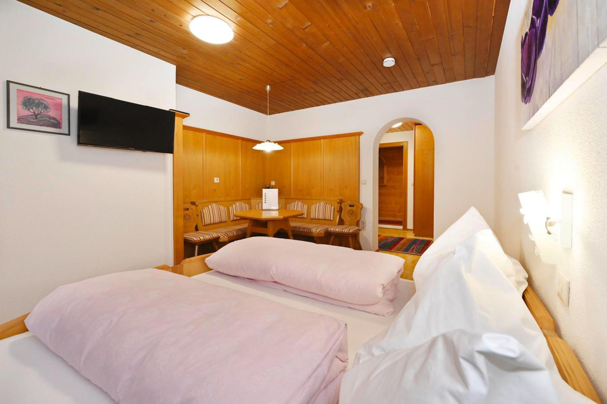 שרונס Gaestehaus Rundblick מראה חיצוני תמונה