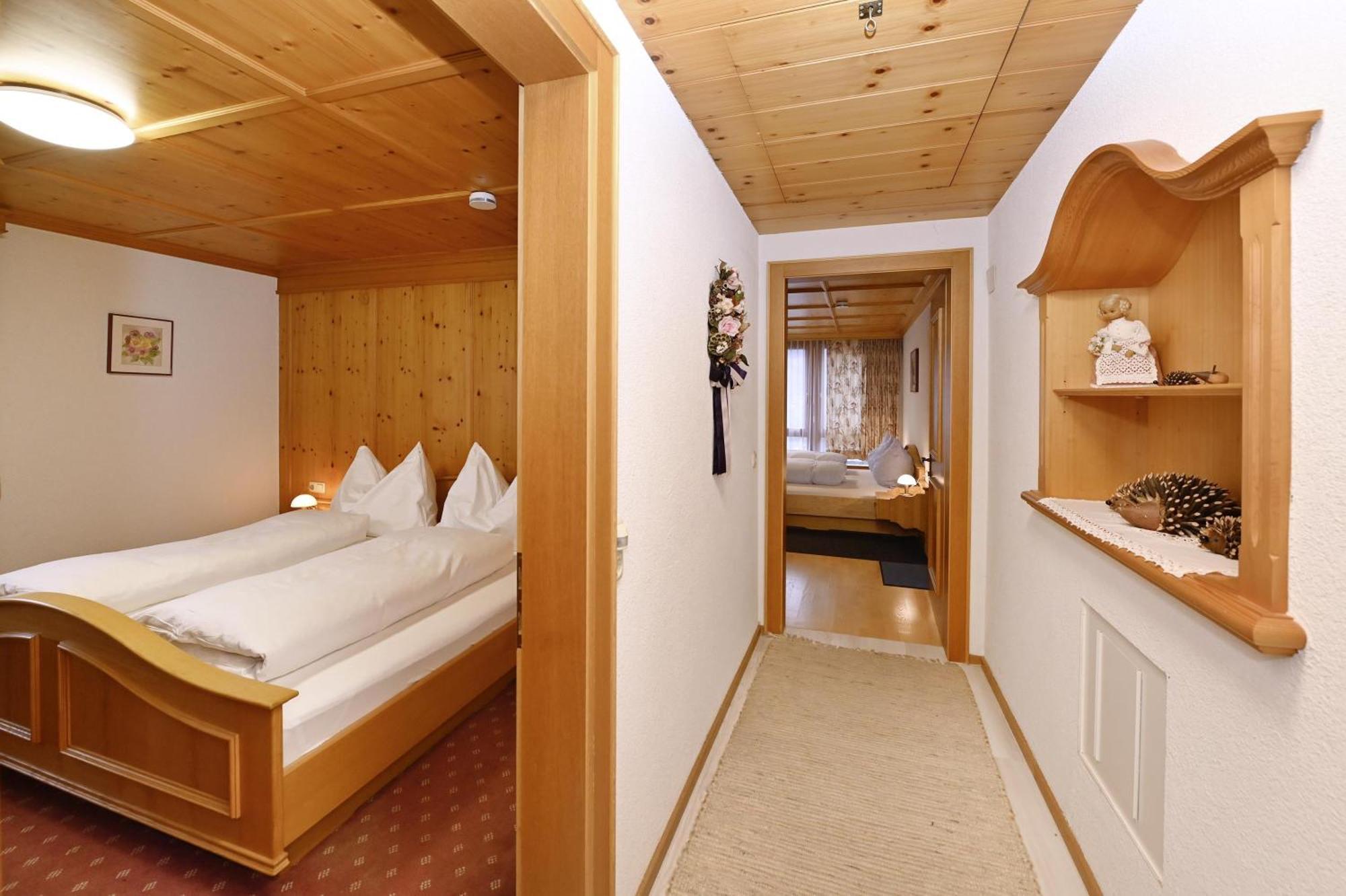 שרונס Gaestehaus Rundblick מראה חיצוני תמונה